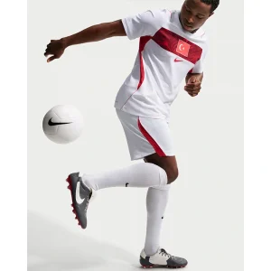 Areena Design <p><strong>Men's Nike Turkey 2026 Away Jersey</strong> is designed for comfort, modern styling, and versatile everyday wear across multiple fashion categories.</p> Men's Nike Turkey 2026 Away Jersey <p><strong>Men's Nike Turkey 2026 Away Jersey</strong> is designed for comfort, modern styling, and versatile everyday wear across multiple fashion categories.</p>