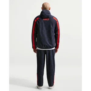Areena Design <p><strong>Men's Nike USMNT Energy Woven Jacket</strong> brings football-inspired style into match days, casual outfits, travel and gifting. Pair it with denim, cargos, joggers, track pants or clean sneakers for an easy supporter look.</p> Men's Nike USMNT Energy Woven Jacket <p><strong>Men's Nike USMNT Energy Woven Jacket</strong> brings football-inspired style into match days, casual outfits, travel and gifting. Pair it with denim, cargos, joggers, track pants or clean sneakers for an easy supporter look.</p>