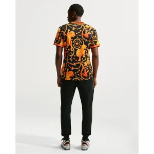 Areena Design <p>Netherlands x Patta Academy Pro Top adds an easy everyday top to your wardrobe with clean, versatile styling. It is ideal for casual outfits, training-inspired looks, layered streetwear, and warm-weather styling.</p> Netherlands x Patta Academy Pro Top <p>Netherlands x Patta Academy Pro Top adds an easy everyday top to your wardrobe with clean, versatile styling. It is ideal for casual outfits, training-inspired looks, layered streetwear, and warm-weather styling.</p>