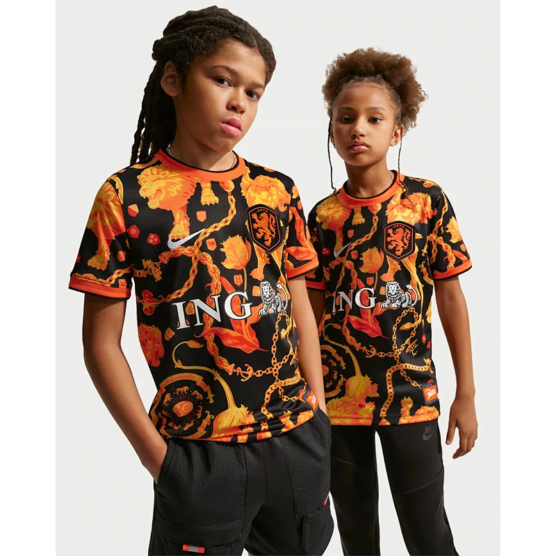 Netherlands x Patta Short-Sleeve Football Top 6 Netherlands x Patta Short-Sleeve Football Top <p>Netherlands x Patta Short-Sleeve Football Top adds an easy everyday top to your wardrobe with clean, versatile styling. It is ideal for casual outfits, training-inspired looks, layered streetwear, and warm-weather styling.</p>