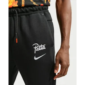Areena Design <p>Netherlands x Patta Tech Joggers brings a comfortable casual-wear look with relaxed styling and everyday comfort. Use it for travel, lounging, streetwear outfits, training-inspired sets, and daily errands.</p> Netherlands x Patta Tech Joggers <p>Netherlands x Patta Tech Joggers brings a comfortable casual-wear look with relaxed styling and everyday comfort. Use it for travel, lounging, streetwear outfits, training-inspired sets, and daily errands.</p>