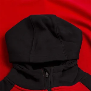 Areena Design <p>Puma AC Milan Casuals Hoodie delivers soft streetwear comfort, comfortable all-day wear, and easy everyday versatility.</p> Puma AC Milan Casuals Hoodie <p>Puma AC Milan Casuals Hoodie delivers soft streetwear comfort, comfortable all-day wear, and easy everyday versatility.</p>