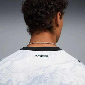 Areena Design <p><strong>Puma FIFA 26 New Zealand Away Jersey</strong> brings football-inspired style into match days, casual outfits, travel and gifting. Pair it with shorts, denim, cargos, track pants or a light overshirt for an easy supporter look.</p> Puma FIFA 26 New Zealand Away Jersey <p><strong>Puma FIFA 26 New Zealand Away Jersey</strong> brings football-inspired style into match days, casual outfits, travel and gifting. Pair it with shorts, denim, cargos, track pants or a light overshirt for an easy supporter look.</p>