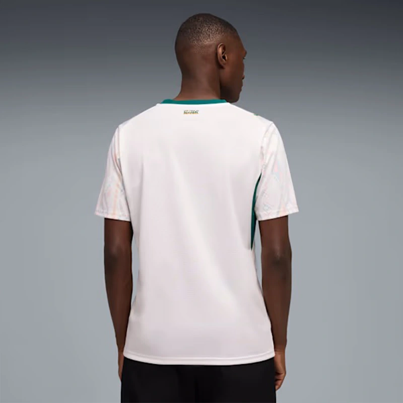 Puma FIFA 26 Senegal Away Jersey 3 Puma FIFA 26 Senegal Away Jersey <p><strong>Puma FIFA 26 Senegal Away Jersey</strong> brings football-inspired style into match days, casual outfits, travel and gifting. Pair it with shorts, denim, cargos, track pants or a light overshirt for an easy supporter look.</p>