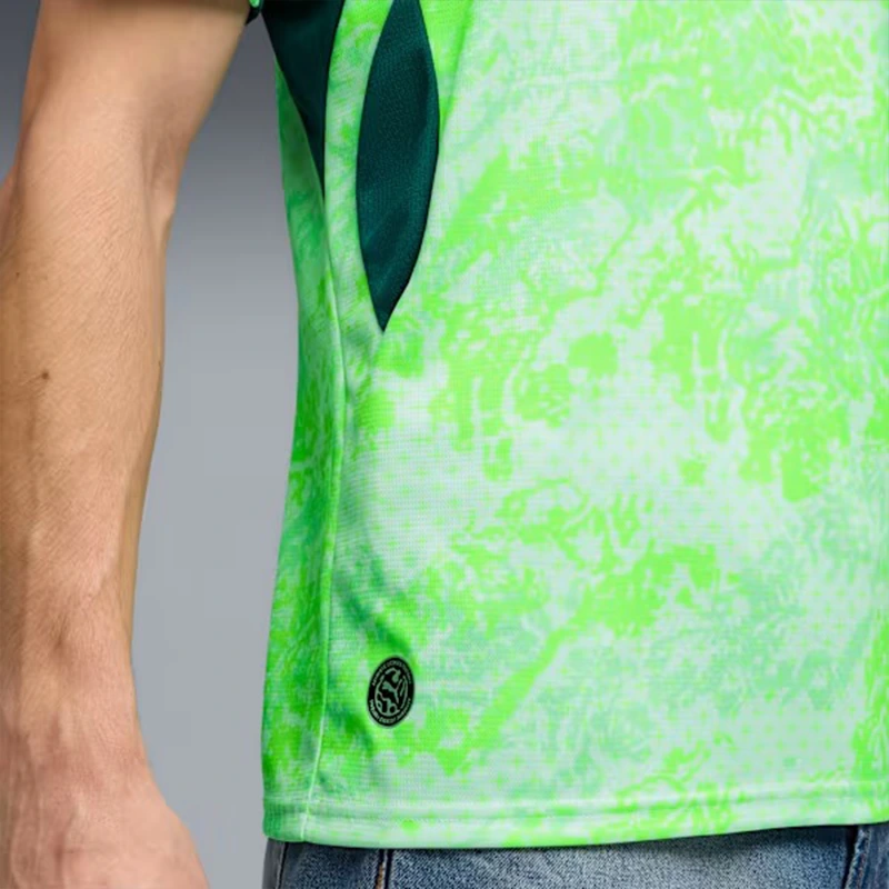 Puma FIFA 26 Switzerland Away Jersey 6 Puma FIFA 26 Switzerland Away Jersey <p><strong>Puma FIFA 26 Switzerland Away Jersey</strong> brings football-inspired style into match days, casual outfits, travel and gifting. Pair it with shorts, denim, cargos, track pants or a light overshirt for an easy supporter look.</p>