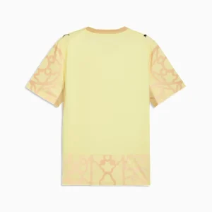 Areena Design <p><strong>Puma x Czechia x Salehe Bembury Goalkeeper Jersey</strong> brings football-inspired style into match days, casual outfits, travel and gifting. Pair it with shorts, denim, cargos, track pants or a light overshirt for an easy supporter look.</p> Puma x Czechia x Salehe Bembury Goalkeeper Jersey <p><strong>Puma x Czechia x Salehe Bembury Goalkeeper Jersey</strong> brings football-inspired style into match days, casual outfits, travel and gifting. Pair it with shorts, denim, cargos, track pants or a light overshirt for an easy supporter look.</p>