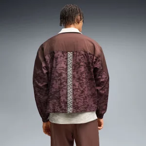 Areena Design <p><strong>Puma x Morocco x Salehe Bembury KING Track Jacket</strong> brings football-inspired style into match days, casual outfits, travel and gifting. Pair it with denim, cargos, joggers, track pants or clean sneakers for an easy supporter look.</p> Puma x Morocco x Salehe Bembury KING Track Jacket <p><strong>Puma x Morocco x Salehe Bembury KING Track Jacket</strong> brings football-inspired style into match days, casual outfits, travel and gifting. Pair it with denim, cargos, joggers, track pants or clean sneakers for an easy supporter look.</p>