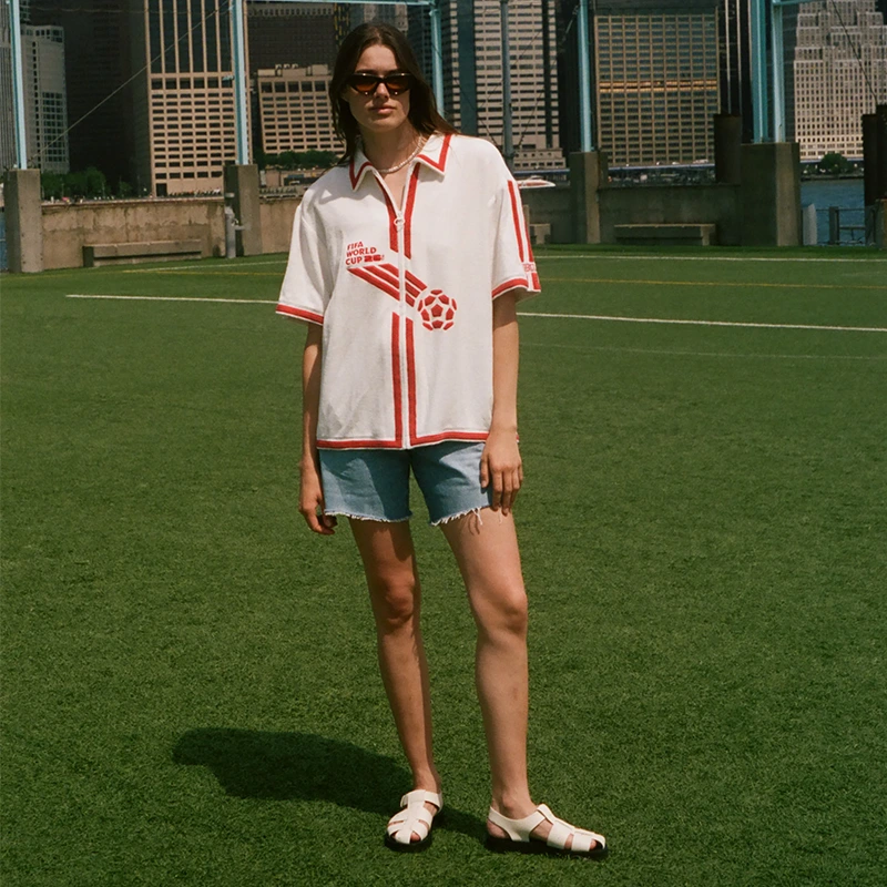 Tombolo FIFA World Cup 2026 Breakaway Cabana Zipper Shirt 15 Tombolo FIFA World Cup 2026 Breakaway Cabana Zipper Shirt <p><strong>Tombolo FIFA World Cup 2026 Breakaway Cabana Zipper Shirt</strong> brings football-inspired style into match days, casual outfits, travel and gifting. Pair it with shorts, denim, cargos, track pants or a light overshirt for an easy supporter look.</p>