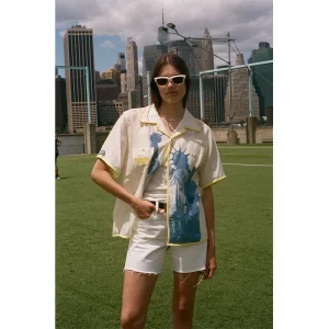 Areena Design <p><strong>Tombolo FIFA World Cup 2026 Lady Liberty Button-up Shirt</strong> brings football-inspired style into match days, casual outfits, travel and gifting. Pair it with shorts, denim, cargos, track pants or a light overshirt for an easy supporter look.</p> Tombolo FIFA World Cup 2026 Lady Liberty Button-up Shirt <p><strong>Tombolo FIFA World Cup 2026 Lady Liberty Button-up Shirt</strong> brings football-inspired style into match days, casual outfits, travel and gifting. Pair it with shorts, denim, cargos, track pants or a light overshirt for an easy supporter look.</p>