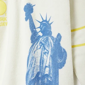 Areena Design <p><strong>Tombolo FIFA World Cup 2026 Lady Liberty Cabana Long Sleeves Jacket</strong> brings football-inspired style into match days, casual outfits, travel and gifting. Pair it with denim, cargos, joggers, track pants or clean sneakers for an easy supporter look.</p> Tombolo FIFA World Cup 2026 Lady Liberty Cabana Long Sleeves Jacket <p><strong>Tombolo FIFA World Cup 2026 Lady Liberty Cabana Long Sleeves Jacket</strong> brings football-inspired style into match days, casual outfits, travel and gifting. Pair it with denim, cargos, joggers, track pants or clean sneakers for an easy supporter look.</p>