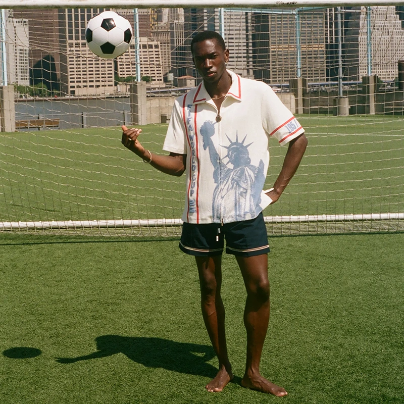 Tombolo FIFA World Cup 2026 Liberty Cabana (Captain’s Armband) Zipper Shirt 4 Tombolo FIFA World Cup 2026 Liberty Cabana (Captain's Armband) Zipper Shirt <p><strong>Tombolo FIFA World Cup 2026 Liberty Cabana (Captain's Armband) Zipper Shirt</strong> brings football-inspired style into match days, casual outfits, travel and gifting. Pair it with shorts, denim, cargos, track pants or a light overshirt for an easy supporter look.</p>