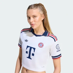 Areena Design <p><strong>Adidas FC Bayern 26/27 Away Cropped Jersey</strong> delivers a sport-inspired jersey look for game-day outfits, fan styling, casual wear, and sports-themed events. Its distinctive design offers team-inspired appeal, easy casual pairing, and energetic visual identity, making it a strong choice for personal wardrobes, collections, or gifting.</p> Adidas FC Bayern 26/27 Away Cropped Jersey <p><strong>Adidas FC Bayern 26/27 Away Cropped Jersey</strong> delivers a sport-inspired jersey look for game-day outfits, fan styling, casual wear, and sports-themed events. Its distinctive design offers team-inspired appeal, easy casual pairing, and energetic visual identity, making it a strong choice for personal wardrobes, collections, or gifting.</p>