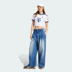 Areena Design <p><strong>Adidas FC Bayern 26/27 Away Cropped Jersey</strong> delivers a sport-inspired jersey look for game-day outfits, fan styling, casual wear, and sports-themed events. Its distinctive design offers team-inspired appeal, easy casual pairing, and energetic visual identity, making it a strong choice for personal wardrobes, collections, or gifting.</p> Adidas FC Bayern 26/27 Away Cropped Jersey <p><strong>Adidas FC Bayern 26/27 Away Cropped Jersey</strong> delivers a sport-inspired jersey look for game-day outfits, fan styling, casual wear, and sports-themed events. Its distinctive design offers team-inspired appeal, easy casual pairing, and energetic visual identity, making it a strong choice for personal wardrobes, collections, or gifting.</p>