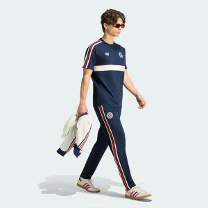 Areena Design <p><strong>Adidas FC Bayern Muenchen OG T-Shirt</strong> delivers a versatile shirt look for casual outfits, smart-casual looks, travel, and everyday styling. Its distinctive design offers easy outfit coordination, flexible wear, and distinctive visual appeal, making it a strong choice for personal wardrobes, collections, or gifting.</p> Adidas FC Bayern Muenchen OG T-Shirt <p><strong>Adidas FC Bayern Muenchen OG T-Shirt</strong> delivers a versatile shirt look for casual outfits, smart-casual looks, travel, and everyday styling. Its distinctive design offers easy outfit coordination, flexible wear, and distinctive visual appeal, making it a strong choice for personal wardrobes, collections, or gifting.</p>