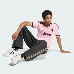 Areena Design <p><strong>Adidas Juventus 26/27 Away Jersey</strong> delivers a sport-inspired jersey look for game-day outfits, fan styling, casual wear, and sports-themed events. Its distinctive design offers team-inspired appeal, easy casual pairing, and energetic visual identity, making it a strong choice for personal wardrobes, collections, or gifting.</p> Adidas Juventus 26/27 Away Jersey <p><strong>Adidas Juventus 26/27 Away Jersey</strong> delivers a sport-inspired jersey look for game-day outfits, fan styling, casual wear, and sports-themed events. Its distinctive design offers team-inspired appeal, easy casual pairing, and energetic visual identity, making it a strong choice for personal wardrobes, collections, or gifting.</p>