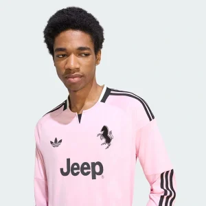 Areena Design <p><strong>Adidas Juventus 26/27 Away Jersey Long Sleeve</strong> delivers a sport-inspired jersey look for game-day outfits, fan styling, casual wear, and sports-themed events. Its distinctive design offers team-inspired appeal, easy casual pairing, and energetic visual identity, making it a strong choice for personal wardrobes, collections, or gifting.</p> Adidas Juventus 26/27 Away Jersey Long Sleeve <p><strong>Adidas Juventus 26/27 Away Jersey Long Sleeve</strong> delivers a sport-inspired jersey look for game-day outfits, fan styling, casual wear, and sports-themed events. Its distinctive design offers team-inspired appeal, easy casual pairing, and energetic visual identity, making it a strong choice for personal wardrobes, collections, or gifting.</p>