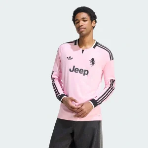 Areena Design <p><strong>Adidas Juventus 26/27 Away Jersey Long Sleeve</strong> delivers a sport-inspired jersey look for game-day outfits, fan styling, casual wear, and sports-themed events. Its distinctive design offers team-inspired appeal, easy casual pairing, and energetic visual identity, making it a strong choice for personal wardrobes, collections, or gifting.</p> Adidas Juventus 26/27 Away Jersey Long Sleeve <p><strong>Adidas Juventus 26/27 Away Jersey Long Sleeve</strong> delivers a sport-inspired jersey look for game-day outfits, fan styling, casual wear, and sports-themed events. Its distinctive design offers team-inspired appeal, easy casual pairing, and energetic visual identity, making it a strong choice for personal wardrobes, collections, or gifting.</p>