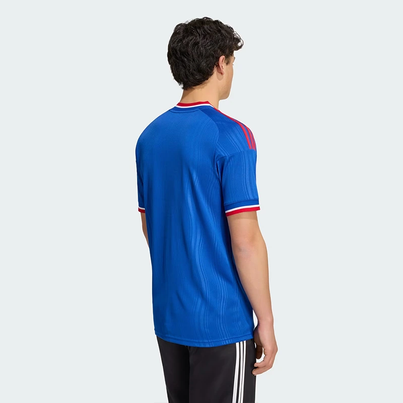 Adidas Manchester United 26-27 Away Jersey 5 Adidas Manchester United 26/27 Away Jersey <p><strong>Adidas Manchester United 26/27 Away Jersey</strong> delivers a sport-inspired jersey look for game-day outfits, fan styling, casual wear, and sports-themed events. Its distinctive design offers team-inspired appeal, easy casual pairing, and energetic visual identity, making it a strong choice for personal wardrobes, collections, or gifting.</p>