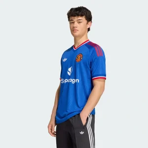 Areena Design <p><strong>Adidas Manchester United 26/27 Away Jersey</strong> delivers a sport-inspired jersey look for game-day outfits, fan styling, casual wear, and sports-themed events. Its distinctive design offers team-inspired appeal, easy casual pairing, and energetic visual identity, making it a strong choice for personal wardrobes, collections, or gifting.</p> Adidas Manchester United 26/27 Away Jersey <p><strong>Adidas Manchester United 26/27 Away Jersey</strong> delivers a sport-inspired jersey look for game-day outfits, fan styling, casual wear, and sports-themed events. Its distinctive design offers team-inspired appeal, easy casual pairing, and energetic visual identity, making it a strong choice for personal wardrobes, collections, or gifting.</p>