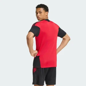 Areena Design <p><strong>Adidas Manchester United 26/27 Tiro Training Jersey</strong> delivers a sport-inspired jersey look for game-day outfits, fan styling, casual wear, and sports-themed events. Its distinctive design offers team-inspired appeal, easy casual pairing, and energetic visual identity, making it a strong choice for personal wardrobes, collections, or gifting.</p> Adidas Manchester United 26/27 Tiro Training Jersey <p><strong>Adidas Manchester United 26/27 Tiro Training Jersey</strong> delivers a sport-inspired jersey look for game-day outfits, fan styling, casual wear, and sports-themed events. Its distinctive design offers team-inspired appeal, easy casual pairing, and energetic visual identity, making it a strong choice for personal wardrobes, collections, or gifting.</p>