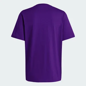 Areena Design <p><strong>Adidas University of Washington Short Sleeve Fresh T-Shirt</strong> delivers a versatile shirt look for casual outfits, smart-casual looks, travel, and everyday styling. Its distinctive design offers easy outfit coordination, flexible wear, and distinctive visual appeal, making it a strong choice for personal wardrobes, collections, or gifting.</p> Adidas University of Washington Short Sleeve Fresh T-Shirt <p><strong>Adidas University of Washington Short Sleeve Fresh T-Shirt</strong> delivers a versatile shirt look for casual outfits, smart-casual looks, travel, and everyday styling. Its distinctive design offers easy outfit coordination, flexible wear, and distinctive visual appeal, making it a strong choice for personal wardrobes, collections, or gifting.</p>