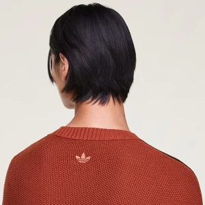 Areena Design <p><strong>Adidas x Song For The Mute ADI006 Sweater</strong> delivers a refined casual sweater look for smart-casual outfits, relaxed days, travel, and seasonal layering. Its distinctive design offers easy layering, versatile wardrobe pairing, and polished casual appeal, making it a strong choice for personal wardrobes, collections, or gifting.</p> Adidas x Song For The Mute ADI006 Sweater <p><strong>Adidas x Song For The Mute ADI006 Sweater</strong> delivers a refined casual sweater look for smart-casual outfits, relaxed days, travel, and seasonal layering. Its distinctive design offers easy layering, versatile wardrobe pairing, and polished casual appeal, making it a strong choice for personal wardrobes, collections, or gifting.</p>