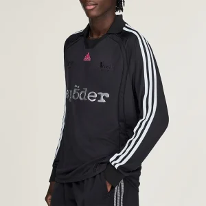 Areena Design <p><strong>Adidas x Sp5der Jersey</strong> delivers a sport-inspired jersey look for game-day outfits, fan styling, casual wear, and sports-themed events. Its distinctive design offers team-inspired appeal, easy casual pairing, and energetic visual identity, making it a strong choice for personal wardrobes, collections, or gifting.</p> Adidas x Sp5der Jersey <p><strong>Adidas x Sp5der Jersey</strong> delivers a sport-inspired jersey look for game-day outfits, fan styling, casual wear, and sports-themed events. Its distinctive design offers team-inspired appeal, easy casual pairing, and energetic visual identity, making it a strong choice for personal wardrobes, collections, or gifting.</p>
