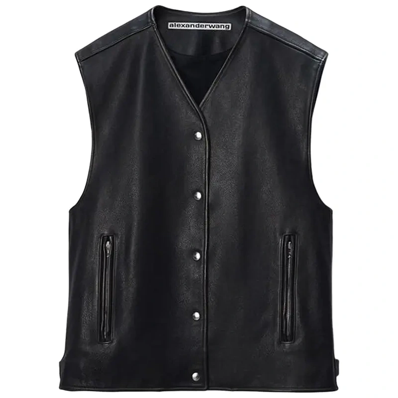 Alexander Wang Boxy Moto Vest Alexander Wang Boxy Moto Vest <p><strong>Alexander Wang Boxy Moto Vest</strong> delivers a versatile sleeveless vest look for layered outfits, casual styling, events, and transitional weather. Its distinctive design offers flexible layering, easy movement, and added visual structure, making it a strong choice for personal wardrobes, collections, or gifting.</p>