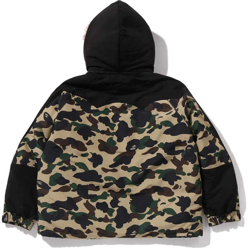 BAPE 1st Camo Snowboard Down Jacket 2 BAPE 1st Camo Snowboard Down Jacket <p><strong>BAPE 1st Camo Snowboard Down Jacket</strong> delivers a statement jacket look for casual outfits, travel, events, and seasonal layering. Its distinctive design offers easy layering, versatile outfit pairing, and strong visual appeal, making it a strong choice for personal wardrobes, collections, or gifting.</p>