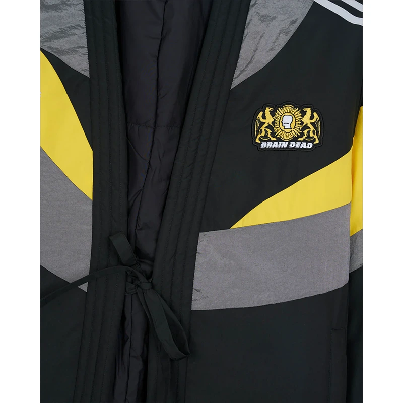 Brain Dead x adidas Noragi Track Jacket 4 Brain Dead x Adidas Noragi Track Jacket <p><strong>Brain Dead x Adidas Noragi Track Jacket</strong> delivers a sport-inspired track jacket look for athleisure outfits, travel, casual styling, and active everyday looks. Its distinctive design offers easy layering, sporty visual appeal, and versatile outfit pairing, making it a strong choice for personal wardrobes, collections, or gifting.</p>