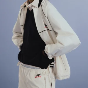 Areena Design <p><strong>New Balance x Miu Miu Technical Poplin Blouson Jacket</strong> delivers a statement jacket look for casual outfits, travel, events, and seasonal layering. Its distinctive design offers easy layering, versatile outfit pairing, and strong visual appeal, making it a strong choice for personal wardrobes, collections, or gifting.</p> New Balance x Miu Miu Technical Poplin Blouson Jacket <p><strong>New Balance x Miu Miu Technical Poplin Blouson Jacket</strong> delivers a statement jacket look for casual outfits, travel, events, and seasonal layering. Its distinctive design offers easy layering, versatile outfit pairing, and strong visual appeal, making it a strong choice for personal wardrobes, collections, or gifting.</p>
