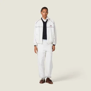 Areena Design <p><strong>New Balance x Miu Miu Technical Poplin Blouson Jacket</strong> delivers a statement jacket look for casual outfits, travel, events, and seasonal layering. Its distinctive design offers easy layering, versatile outfit pairing, and strong visual appeal, making it a strong choice for personal wardrobes, collections, or gifting.</p> New Balance x Miu Miu Technical Poplin Blouson Jacket <p><strong>New Balance x Miu Miu Technical Poplin Blouson Jacket</strong> delivers a statement jacket look for casual outfits, travel, events, and seasonal layering. Its distinctive design offers easy layering, versatile outfit pairing, and strong visual appeal, making it a strong choice for personal wardrobes, collections, or gifting.</p>