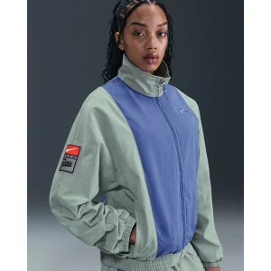 Areena Design <p><strong>Nike x Patta Men's Tracksuit Jacket</strong> delivers a statement jacket look for casual outfits, travel, events, and seasonal layering. Its distinctive design offers easy layering, versatile outfit pairing, and strong visual appeal, making it a strong choice for personal wardrobes, collections, or gifting.</p> Nike x Patta Men's Tracksuit Jacket <p><strong>Nike x Patta Men's Tracksuit Jacket</strong> delivers a statement jacket look for casual outfits, travel, events, and seasonal layering. Its distinctive design offers easy layering, versatile outfit pairing, and strong visual appeal, making it a strong choice for personal wardrobes, collections, or gifting.</p>