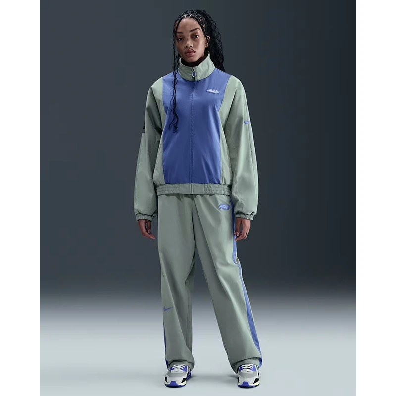 Nike x Patta Men's Tracksuit Jacket Nike x Patta Men's Tracksuit Jacket <p><strong>Nike x Patta Men's Tracksuit Jacket</strong> delivers a statement jacket look for casual outfits, travel, events, and seasonal layering. Its distinctive design offers easy layering, versatile outfit pairing, and strong visual appeal, making it a strong choice for personal wardrobes, collections, or gifting.</p>
