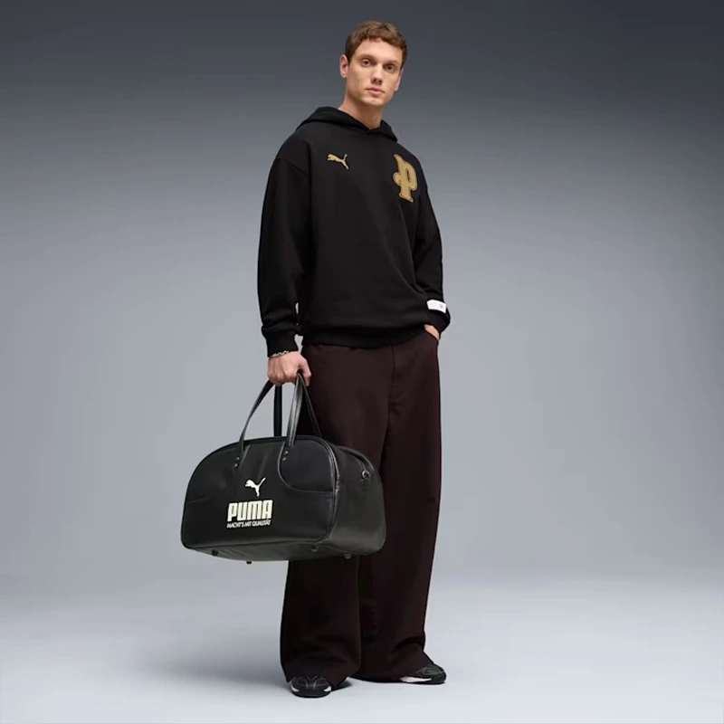 PUMA Manchester City 10th Anniversary Hoodie 4 PUMA Manchester City 10th Anniversary Hoodie <div class="product-short-description"><p>Shop the PUMA Manchester City 10th Anniversary Hoodie, a standout hoodie shaped by football-inspired design and fan-focused style. Easy to style, it brings a distinctive collaborative edge to casual outfits.</p></div>