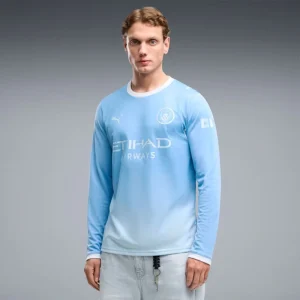 Areena Design <div class="product-short-description"><p>Shop the PUMA Manchester City Home Long Sleeve Jersey, a standout long-sleeve jersey shaped by football-inspired design and fan-focused style. It stands out with long-sleeve coverage. Easy to style, it brings a distinctive collaborative edge to casual outfits.</p></div> PUMA Manchester City Home Long Sleeve Jersey <div class="product-short-description"><p>Shop the PUMA Manchester City Home Long Sleeve Jersey, a standout long-sleeve jersey shaped by football-inspired design and fan-focused style. It stands out with long-sleeve coverage. Easy to style, it brings a distinctive collaborative edge to casual outfits.</p></div>