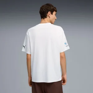 Areena Design <div class="product-short-description"><p>Refresh your wardrobe with the PUMA x BMW M Motorsport Replica Graphic Tee, a premium tee combining BMW M Motorsport heritage and modern racing style. It stands out with statement graphic details. A strong choice for fans, collectors, and everyday streetwear.</p></div> PUMA x BMW M Motorsport Replica Graphic Tee <div class="product-short-description"><p>Refresh your wardrobe with the PUMA x BMW M Motorsport Replica Graphic Tee, a premium tee combining BMW M Motorsport heritage and modern racing style. It stands out with statement graphic details. A strong choice for fans, collectors, and everyday streetwear.</p></div>