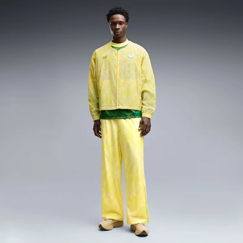 PUMA x SENEGAL x SALEHE BEMBURY KING Track Jacket 4 PUMA x SENEGAL x SALEHE BEMBURY KING Track Jacket <p><strong>PUMA x SENEGAL x SALEHE BEMBURY KING Track Jacket</strong> delivers a sport-inspired track jacket look for athleisure outfits, travel, casual styling, and active everyday looks. Its distinctive design offers easy layering, sporty visual appeal, and versatile outfit pairing, making it a strong choice for personal wardrobes, collections, or gifting.</p>