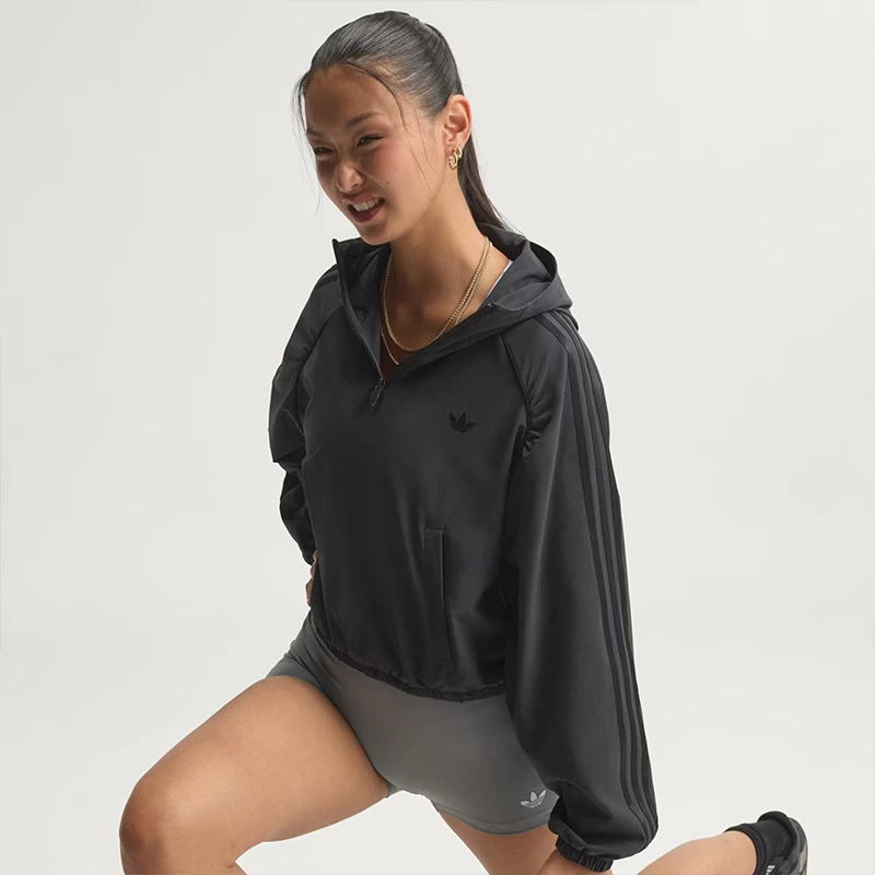 adidas Originals Sport Coverup Jacket Adidas Originals Sport Coverup Jacket <p><strong>Adidas Originals Sport Coverup Jacket</strong> delivers a statement jacket look for casual outfits, travel, events, and seasonal layering. Its distinctive design offers easy layering, versatile outfit pairing, and strong visual appeal, making it a strong choice for personal wardrobes, collections, or gifting.</p>
