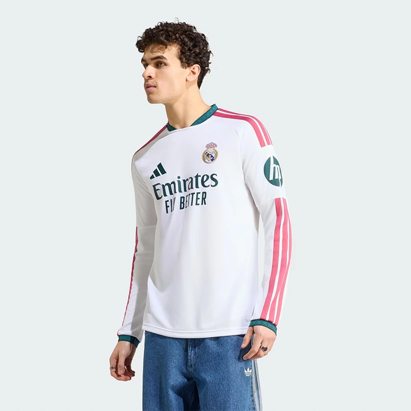 Adidas Real Madrid 26-27 Long Sleeve Home Jersey Men's 6 Adidas Real Madrid 26/27 Long Sleeve Home Jersey Men's <p>Show your team pride with the <strong>Adidas Real Madrid 26/27 Long Sleeve Home Jersey Men's</strong>, a standout fan jersey for match days, watch parties, sports collections, and everyday supporter style. Long sleeves add extra coverage for cooler match days.</p>
