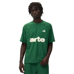 Areena Design <p>Add the <strong>Arte Antwerp x Adidas Green Jersey</strong> to your rotation for a bold jersey look. A strong choice for sports-inspired outfits, fan styling, streetwear, casual wear, and collector wardrobes.</p> Arte Antwerp x Adidas Green Jersey <p>Add the <strong>Arte Antwerp x Adidas Green Jersey</strong> to your rotation for a bold jersey look. A strong choice for sports-inspired outfits, fan styling, streetwear, casual wear, and collector wardrobes.</p>