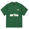 Areena Design <p>Shop the <strong>Arte Antwerp x Adidas Jersey</strong>, a sport-inspired jersey style made for fan looks and casual outfits. Ideal for game-day styling, streetwear, collections, and everyday sporty fashion.</p> Arte Antwerp x Adidas Green Jersey <p>Shop the <strong>Arte Antwerp x Adidas Jersey</strong>, a sport-inspired jersey style made for fan looks and casual outfits. Ideal for game-day styling, streetwear, collections, and everyday sporty fashion.</p>