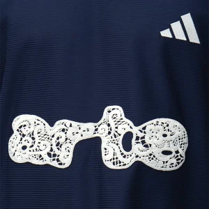 Areena Design <p>Shop the <strong>Arte Antwerp x Adidas Jersey</strong>, a sport-inspired jersey style made for fan looks and casual outfits. Ideal for game-day styling, streetwear, collections, and everyday sporty fashion.</p> Arte Antwerp x Adidas Jersey <p>Shop the <strong>Arte Antwerp x Adidas Jersey</strong>, a sport-inspired jersey style made for fan looks and casual outfits. Ideal for game-day styling, streetwear, collections, and everyday sporty fashion.</p>