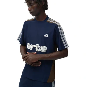 Areena Design <p>Shop the <strong>Arte Antwerp x Adidas Jersey</strong>, a sport-inspired jersey style made for fan looks and casual outfits. Ideal for game-day styling, streetwear, collections, and everyday sporty fashion.</p> Arte Antwerp x Adidas Jersey <p>Shop the <strong>Arte Antwerp x Adidas Jersey</strong>, a sport-inspired jersey style made for fan looks and casual outfits. Ideal for game-day styling, streetwear, collections, and everyday sporty fashion.</p>