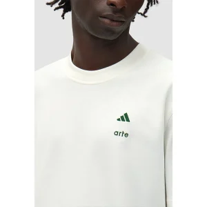 Areena Design <p>Shop the <strong>Arte Antwerp x Adidas T-shirt</strong>, a standout T-shirt style for casual wear and street-inspired outfits. Ideal for everyday styling, layered looks, fan fashion, and statement wardrobes.</p> Arte Antwerp x Adidas T-shirt <p>Shop the <strong>Arte Antwerp x Adidas T-shirt</strong>, a standout T-shirt style for casual wear and street-inspired outfits. Ideal for everyday styling, layered looks, fan fashion, and statement wardrobes.</p>