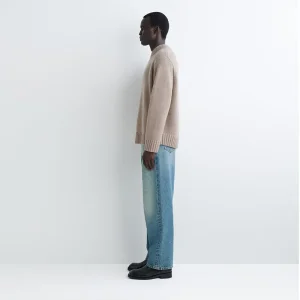 Areena Design <p>Shop the <strong>COS Cashmere Sweater</strong> for a distinctive knitwear-inspired look. A versatile choice for casual layering, seasonal outfits, relaxed styling, and statement wardrobe combinations.</p> COS Cashmere Sweater <p>Shop the <strong>COS Cashmere Sweater</strong> for a distinctive knitwear-inspired look. A versatile choice for casual layering, seasonal outfits, relaxed styling, and statement wardrobe combinations.</p>