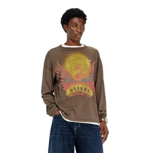 Areena Design <p>Discover the <strong>Diesel Long Sleeve Phoenix Graphic T-shirt</strong>, a versatile tee style made for casual and streetwear wardrobes. Great for everyday outfits, statement looks, layering, and collector-inspired fashion.</p> Diesel Long Sleeve Phoenix Graphic T-shirt <p>Discover the <strong>Diesel Long Sleeve Phoenix Graphic T-shirt</strong>, a versatile tee style made for casual and streetwear wardrobes. Great for everyday outfits, statement looks, layering, and collector-inspired fashion.</p>