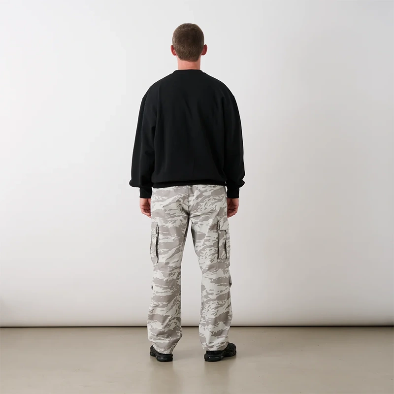 Palace MMIX Black Crew 1 Palace MMIX Black Crew <p>Discover the <strong>Palace MMIX Black Crew</strong>, a distinctive apparel style for casual and statement outfits. Ideal for everyday fashion, layered looks, streetwear styling, and versatile wardrobe rotation.</p>