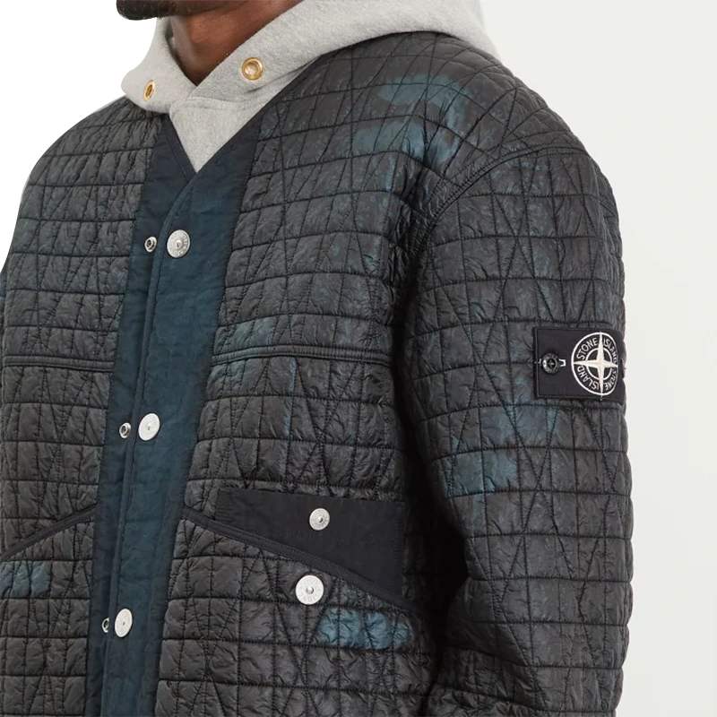 Stone Island Blue 4100117 Nylon Reps-Tc Corrosion Treatment Vest 1 Stone Island Blue 4100117 Nylon Reps-Tc Corrosion Treatment Vest <p>Discover the <strong>Stone Island Blue 4100117 Nylon Reps-Tc Corrosion Treatment Vest</strong>, a versatile vest style made for easy layering and standout outfits. Ideal for casual looks, streetwear, themed styling, and seasonal wardrobe rotation.</p>