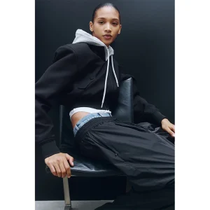 Areena Design <p>Refresh your outerwear with the <strong>WARDROBE.NYC H&M Cropped Wool Bomber Jacket</strong>. Its bomber jacket styling makes it a strong choice for casual wear, street-inspired outfits, layered looks, and collector wardrobes.</p> WARDROBE.NYC H&M Cropped Wool Bomber Jacket <p>Refresh your outerwear with the <strong>WARDROBE.NYC H&M Cropped Wool Bomber Jacket</strong>. Its bomber jacket styling makes it a strong choice for casual wear, street-inspired outfits, layered looks, and collector wardrobes.</p>